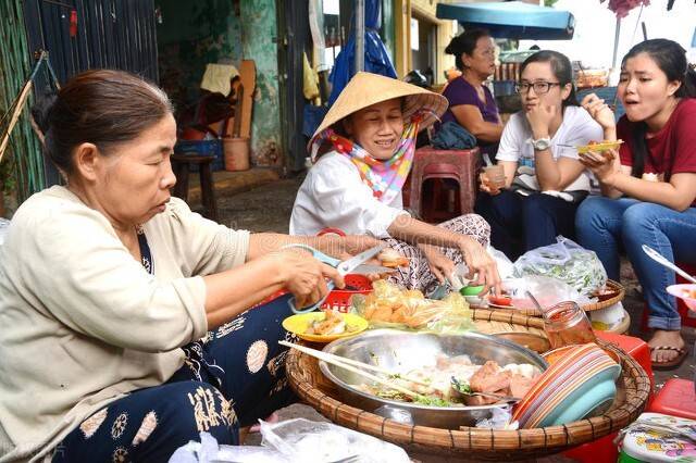 十元人民币能在越南买什么？中国一顿饭吃不饱，越南一顿饭能吃撑