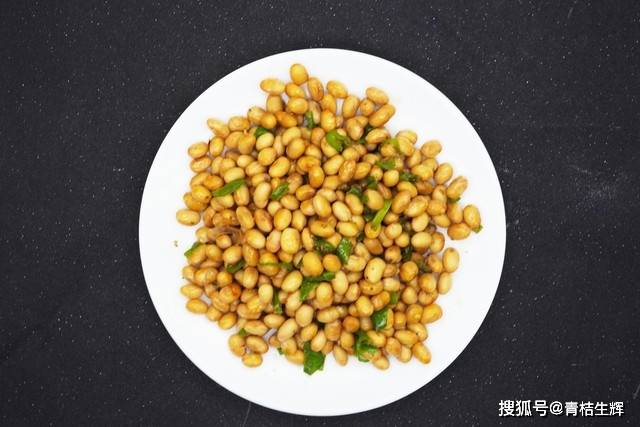 简单美味的自制炒黄豆教程